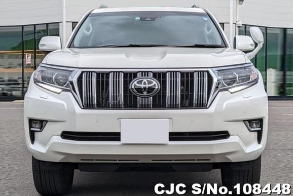 Toyota Land Cruiser Prado in White for Sale Image 3