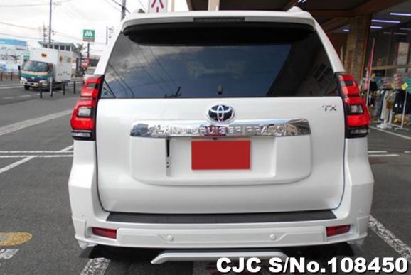 Toyota Land Cruiser Prado in White for Sale Image 2