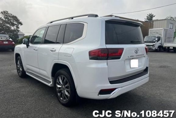 Toyota Land Cruiser in Pearl for Sale Image 1