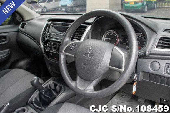 Mitsubishi Triton in Silver for Sale Image 8