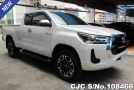 Toyota Hilux in White for Sale Image 0