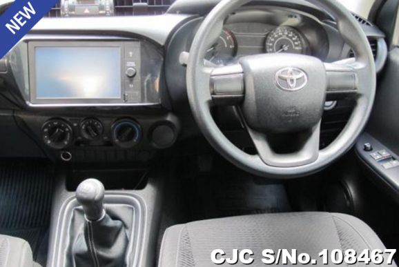 Toyota Hilux in Gray for Sale Image 4