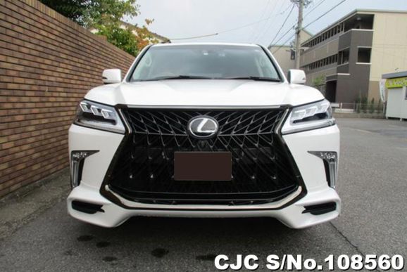 Lexus LX 570 in Pearl for Sale Image 4