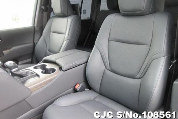 Toyota Land Cruiser in Pearl for Sale Image 8