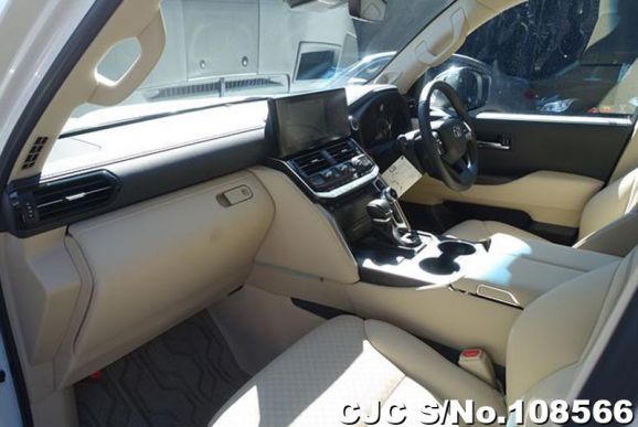 Toyota Land Cruiser in Pearl for Sale Image 11