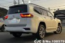 Toyota Land Cruiser in Pearl for Sale Image 2