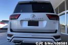 Toyota Land Cruiser in Pearl for Sale Image 5