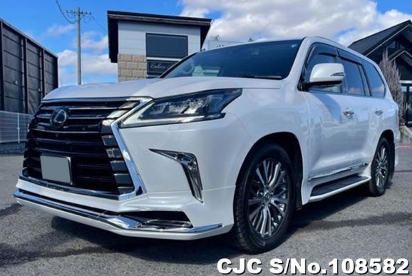 Lexus LX 570 in White for Sale Image 3