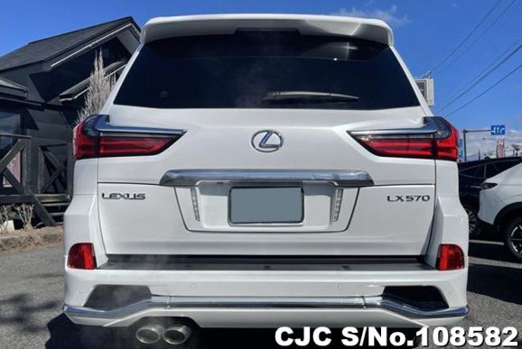 Lexus LX 570 in White for Sale Image 5