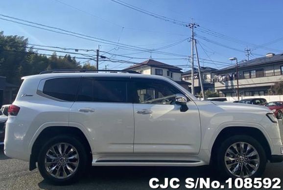 Toyota Land Cruiser in Pearl for Sale Image 6