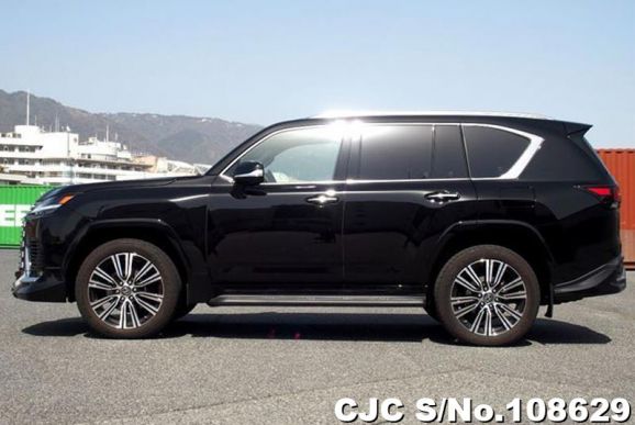 Lexus LX 600 in Black for Sale Image 5