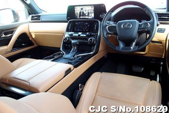 Lexus LX 600 in Black for Sale Image 7