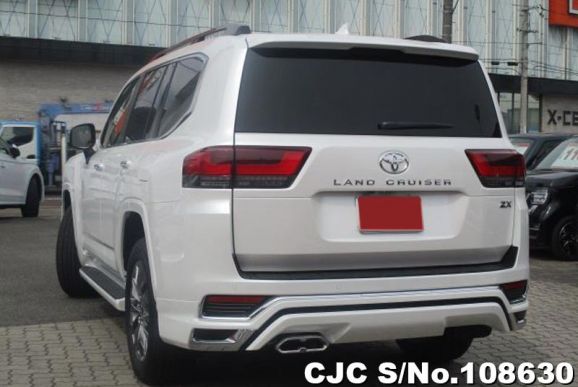 Toyota Land Cruiser in Pearl for Sale Image 1