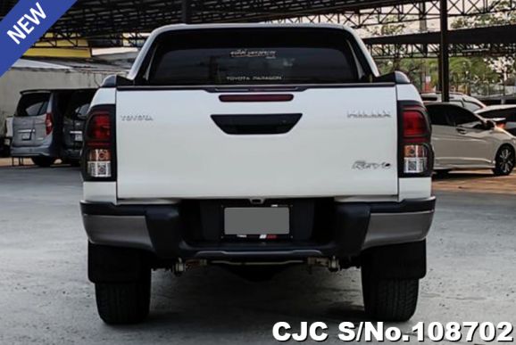 Toyota Hilux in White for Sale Image 5