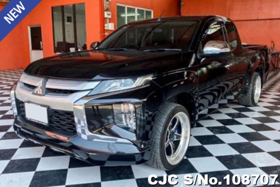 Mitsubishi Triton in Black for Sale Image 0