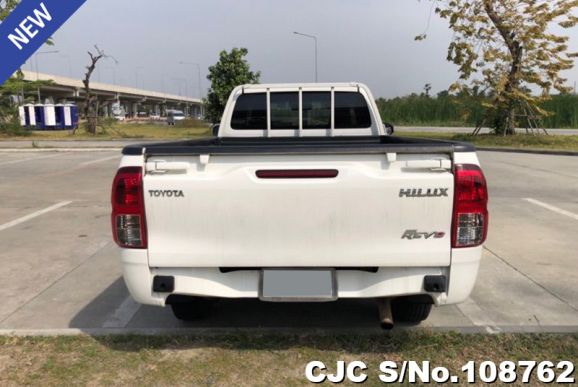 Toyota Hilux in White for Sale Image 5