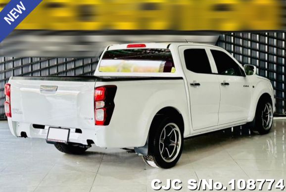 Isuzu D-Max in White for Sale Image 2