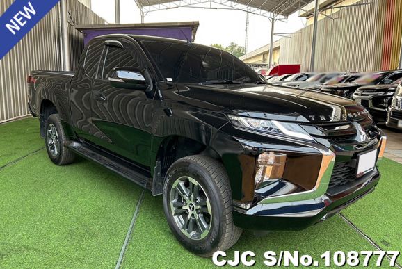 Mitsubishi Triton in Black for Sale Image 0