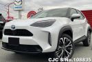 Toyota Yaris Cross in White for Sale Image 3