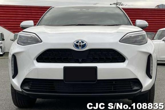 Toyota Yaris Cross in White for Sale Image 4