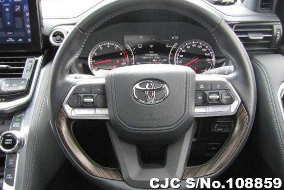 Toyota Land Cruiser in Pearl for Sale Image 9