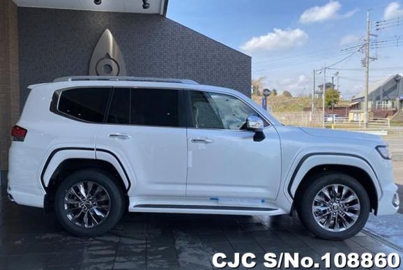 Toyota Land Cruiser in Pearl for Sale Image 6