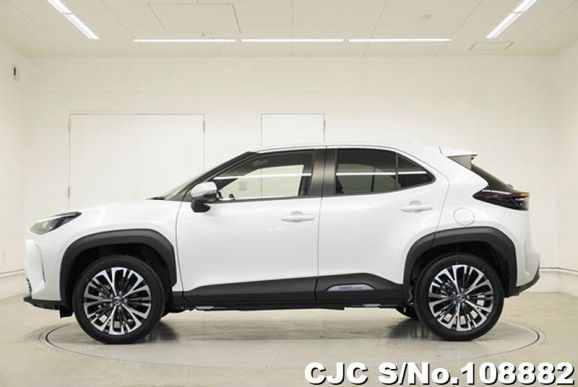 Toyota Yaris Cross in Pearl for Sale Image 8