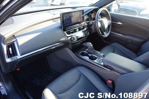 Toyota Crown in Beige for Sale Image 11