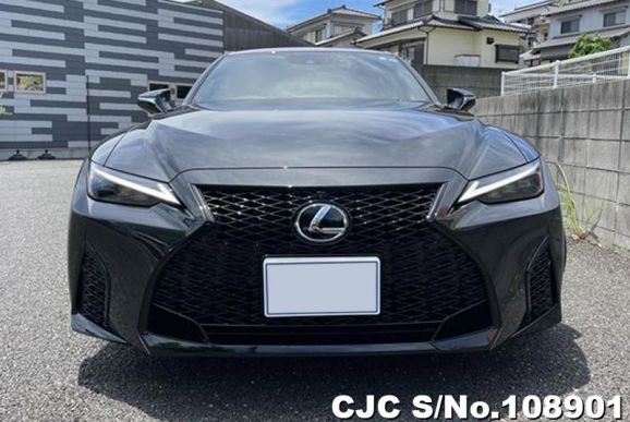 Lexus LS 300 in Black for Sale Image 4