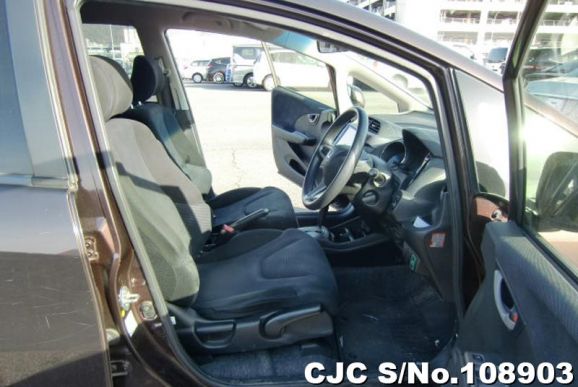 Honda Fit in Brown for Sale Image 11