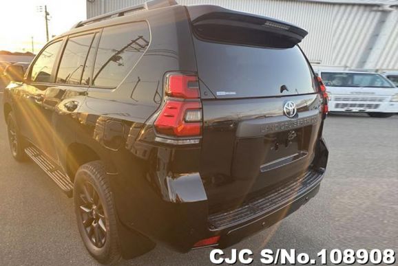 Toyota Land Cruiser Prado in Black for Sale Image 1