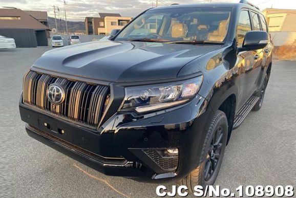 Toyota Land Cruiser Prado in Black for Sale Image 3