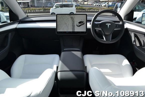 Tesla Model Y in White for Sale Image 9