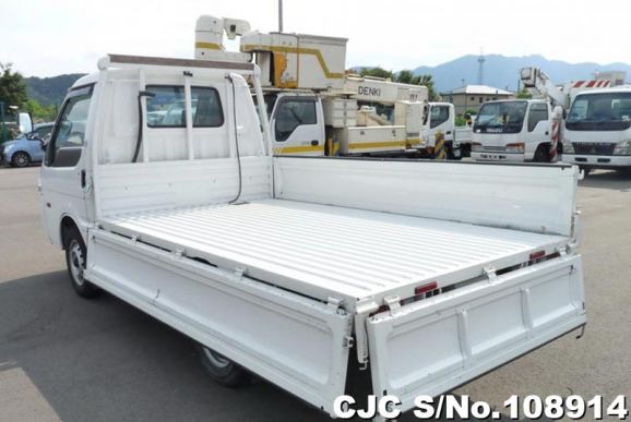 Nissan Vanette in White for Sale Image 1