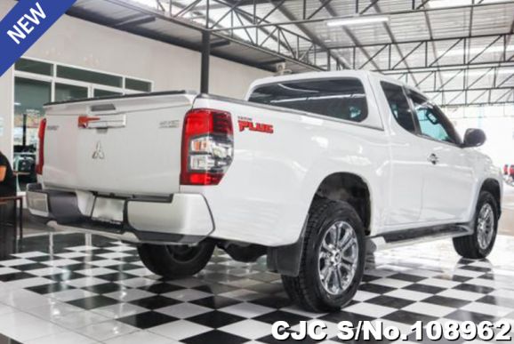 Mitsubishi Triton in White for Sale Image 1