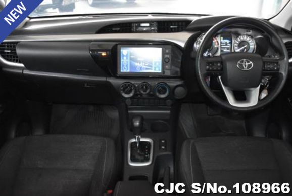 Toyota Hilux in Gray for Sale Image 5