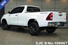 Toyota Hilux in White for Sale Image 1