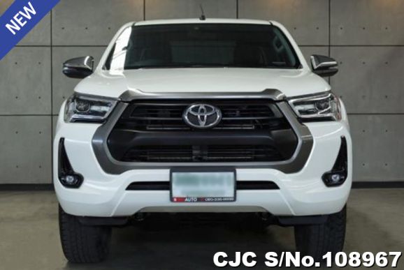 Toyota Hilux in White for Sale Image 2