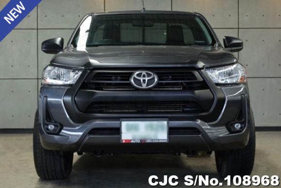 Toyota Hilux in Gray for Sale Image 2