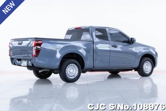 Isuzu D-Max in Gray for Sale Image 1