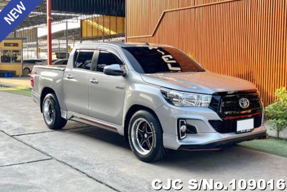 Toyota Hilux in Gray for Sale Image 0