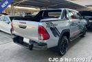 Toyota Hilux in Gray for Sale Image 1