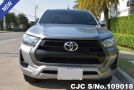 Toyota Hilux in Silver for Sale Image 2