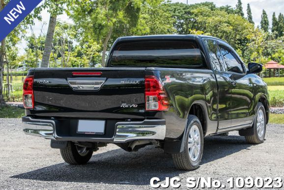 Toyota Hilux in Black for Sale Image 1