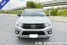 Toyota Hilux in Silver for Sale Image 4