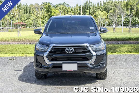 Toyota Hilux in Black for Sale Image 4