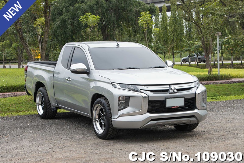 Mitsubishi / Triton 2021