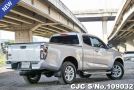 Isuzu D-Max in Gray for Sale Image 2