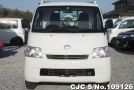 Toyota Townace in White for Sale Image 5