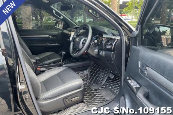 Toyota Hilux in Black for Sale Image 7